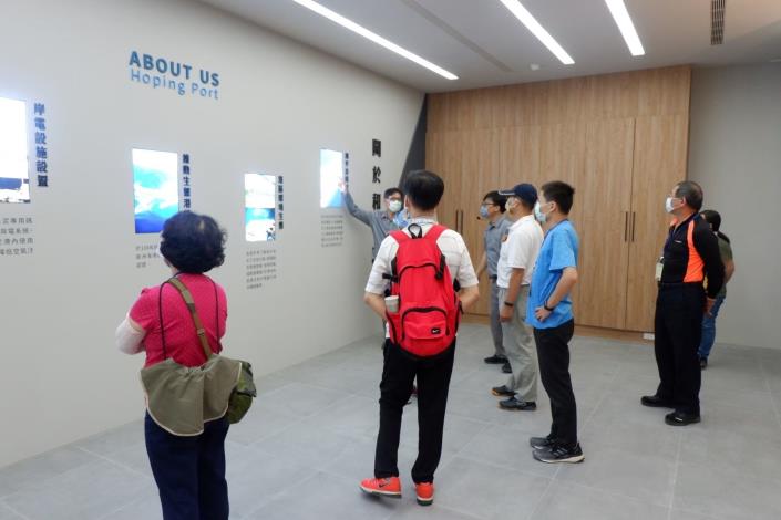 和平工業區專用港-大船入港