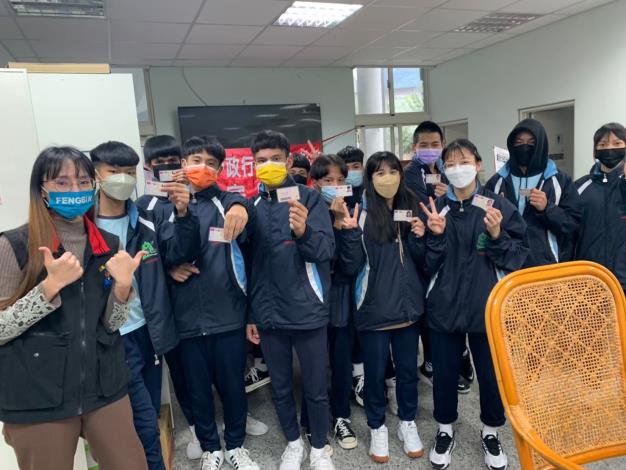 LINE_ALBUM_111年到校服務_250619_1