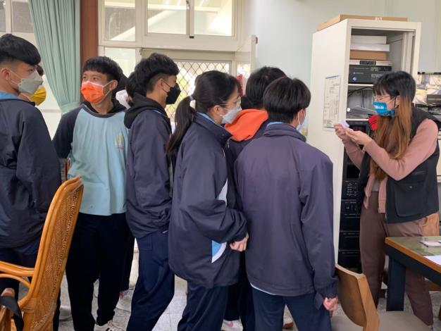 LINE_ALBUM_111年到校服務_250619_7