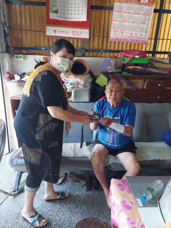 LINE_ALBUM_發送愛心乘車卡_250619_3