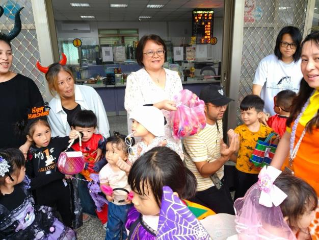 LINE_ALBUM_1131024萬榮鄉托兒所萬聖節快閃_241024_12