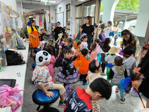 LINE_ALBUM_1131024萬榮鄉托兒所萬聖節快閃_241024_4