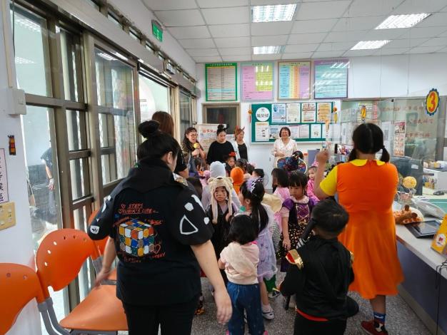 LINE_ALBUM_1131024萬榮鄉托兒所萬聖節快閃_241024_7