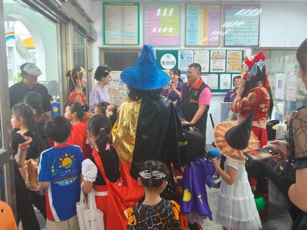 LINE_ALBUM_長橋國小暨幼兒園萬聖節🎃_250624_5