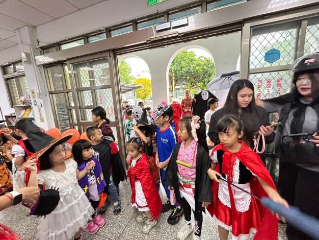 LINE_ALBUM_長橋國小暨幼兒園萬聖節🎃_250624_11