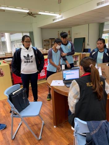 至萬榮國中受理初領身分證_200416_0002