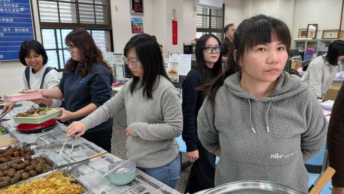 146033