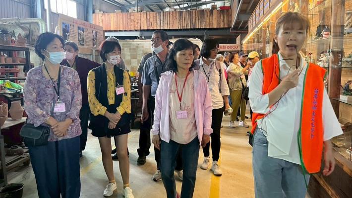 LINE_ALBUM_415-17村鄰長政令宣導活動_260420_36