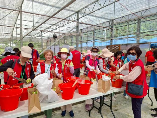 LINE_ALBUM_1140920友廟回訪第一天_250924_14